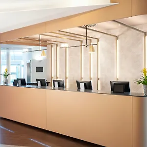 Nh Muenchen Airport Hotell