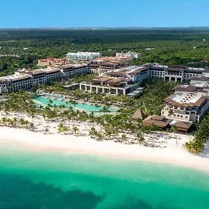 lopesan-costa-bavaro-resort-spa-casino.comcaribbean.com/