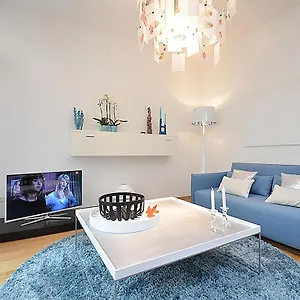 Design-apartment Close To Isar River Area - Centrally Located Munich